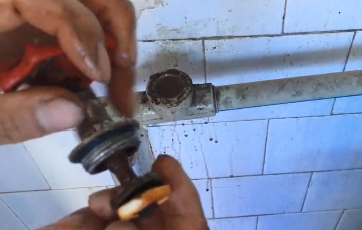 水管閥門拆卸步驟圖，老師傅全程圖解怎么換！