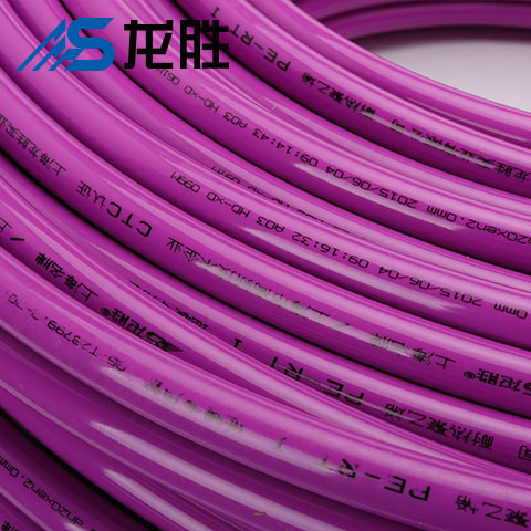 地熱鋪地板好還是地磚好？4大點全方位評測助你選擇！