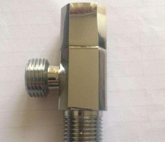 水管接頭凹進瓷磚2cm沒法安裝角閥怎么辦?最后我是這么解決的! 水管接頭凹進瓷磚2cm沒法安裝角閥怎么辦?最后我是這么解決的!