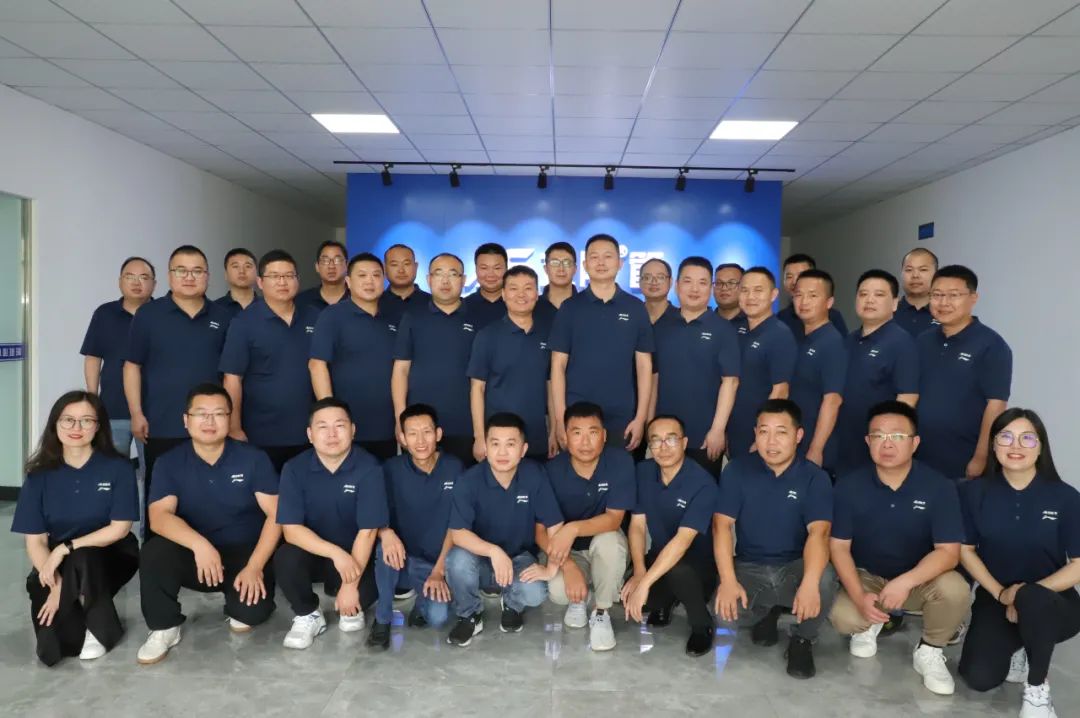 聚焦市場,渠道賦能 |《2023年龍勝管半年度總結(jié)會(huì)議》圓滿舉辦! 聚焦市場,渠道賦能 |《2023年龍勝管半年度總結(jié)會(huì)議》圓滿舉辦!